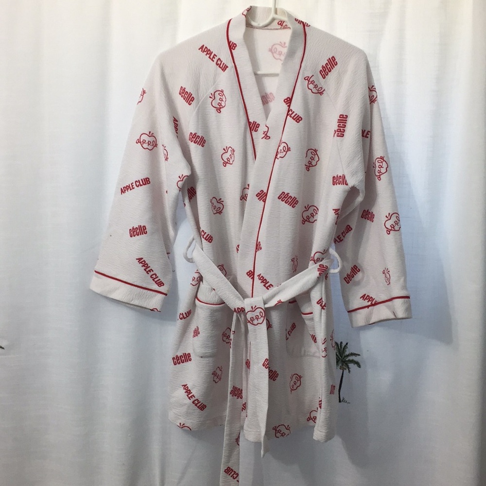 Bath Robe - image 1
